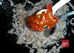 茶树菇炒肉丝的做法图解3