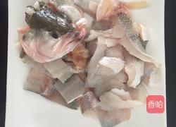 番茄鲈鱼汤的做法图解2