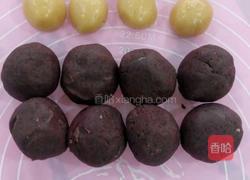 广式豆沙蛋黄月饼的做法图解4