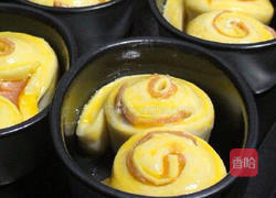 奶酪培根面包卷的做法图解5