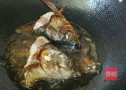 鱼头炖豆腐（幼儿食谱）的做法图解2