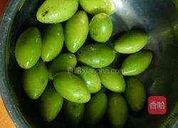 润肺橄榄鸡汤的做法图解3