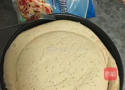 金虾牛肉芝士披萨。 的做法图解1