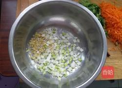 烫面素馅锅贴饺子的做法图解5