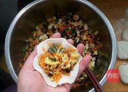 烫面素馅锅贴饺子的做法图解10