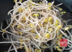 蚝油爆炒豆芽的做法图解2