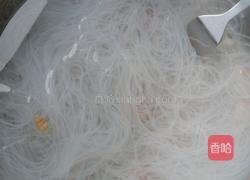 鸡蛋炒粉丝的做法图解2