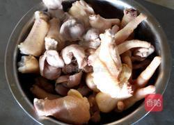 压锅鸡手的做法图解1