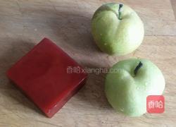 山楂糕拌梨丝的做法图解1