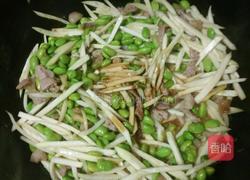 毛豆茭白炒肉丝的做法图解5