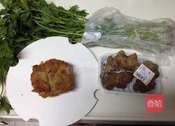 香芹炒鸡丝的做法图解1