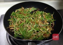 香芹炒鸡丝的做法图解10