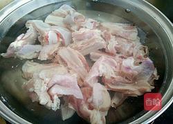 白萝卜羊排汤的做法图解2