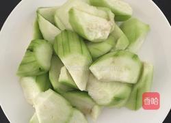 肉沫虾仁丝瓜汤的做法图解1