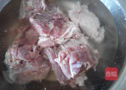 东北酱骨头的做法图解1