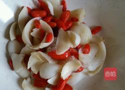 百合银耳雪梨汤的做法图解3