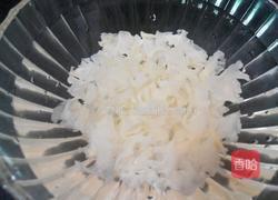 银耳蜜枣粥的做法图解2