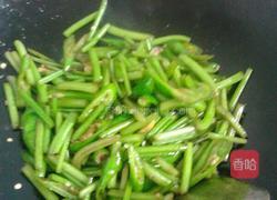 辣椒炒红薯藤的做法图解3