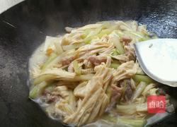 腐竹西芹炒瘦肉的做法图解5