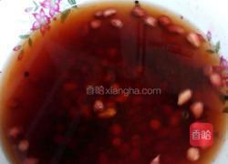 凉拌腐竹芹菜花生米丁的做法图解5