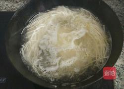 蔬菜鸡蛋汤的做法图解3