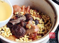 黄豆焖猪脚的做法图解8