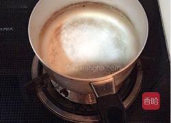 焦糖奶茶的做法图解2