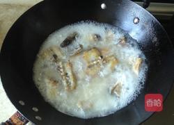 醋烧糍粑鱼的做法图解3