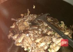 东北蘑菇冬瓜肉汤的做法图解5