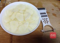 香肠煎土豆的做法图解2