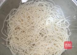 鸡汤龙须面的做法图解2