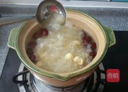 冰糖小枣银耳羹的做法图解6