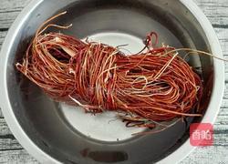 鸡骨草炖猪心汤的做法图解3