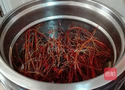 鸡骨草炖猪心汤的做法图解5