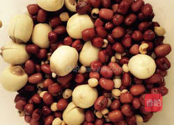 红豆薏米莲子糊的做法图解2