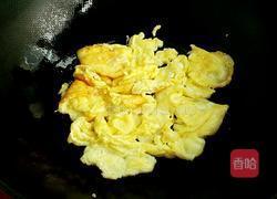 西红柿炒鸡蛋的做法图解2