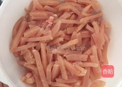 芦笋炒鸡肉丝的做法图解1