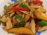 细笋彩椒烩肉的做法[图]