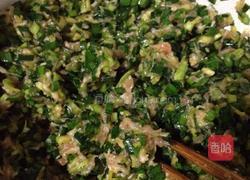 猪肉西葫芦韭菜饺子的做法图解5