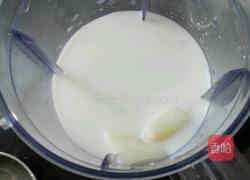 梨子奶昔的做法图解2