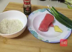 Illustration of how to make tuna porridge 1