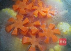 玉米排骨汤的做法图解9