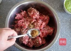 炸牛肉丸子的做法图解4