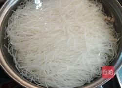 炒米粉的做法图解1