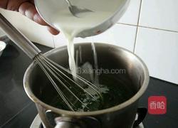 红豆抹茶舒芙蕾蛋卷的做法图解4