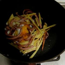 土豆香肠饼的做法[图]