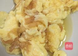 胡萝卜炒火腿鸡蛋的做法图解2