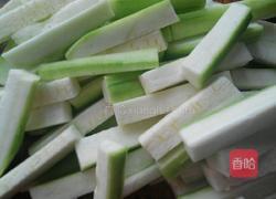 炝炒丝瓜的做法图解3