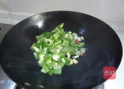 青椒鸡丁的做法图解7