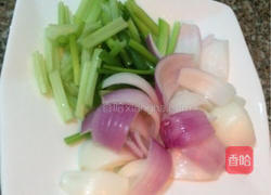 酸笋炒海蛏的做法图解2